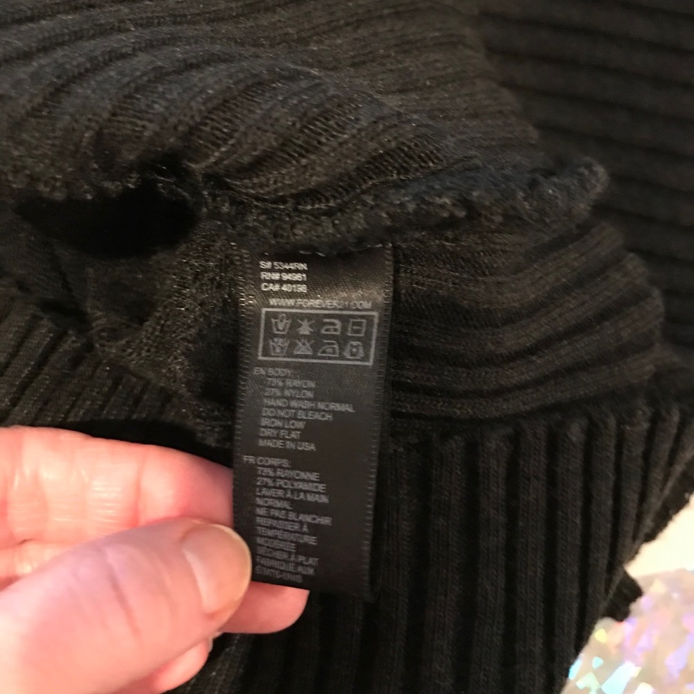 Forever 21 Sweater - Picture 7 of 8